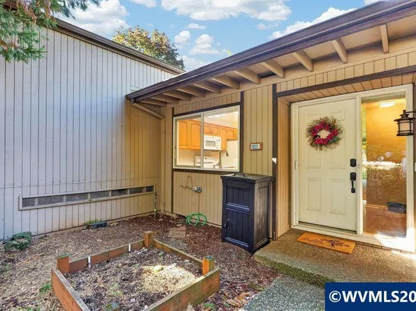 1223 Karen Way NW, Salem, OR 97304