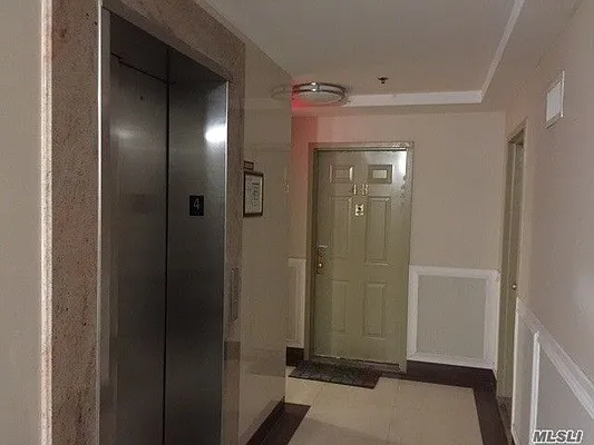 Sold by Winzone Realty Inc | media 3