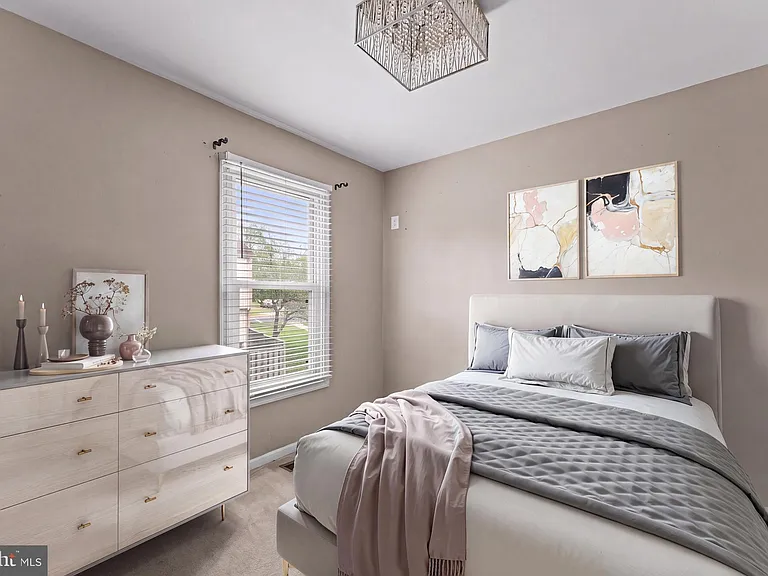 7302 Rokeby Dr — Photo 27