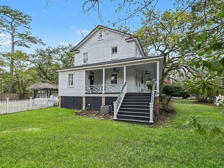 216 W Carolina Ave — Photo 39