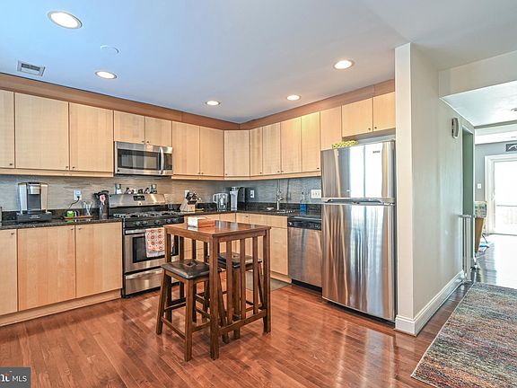 4th image of 3515 Cranmer Mews
