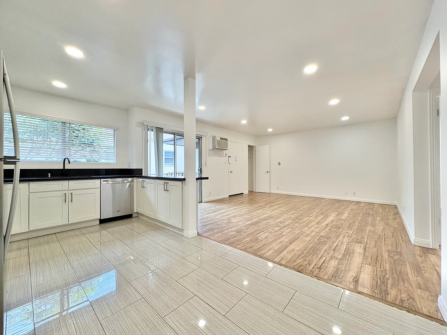 2 bed, $3,199 — Photo 1