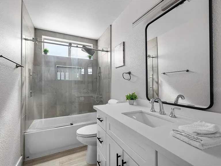 3618 Redwood St — Photo 34