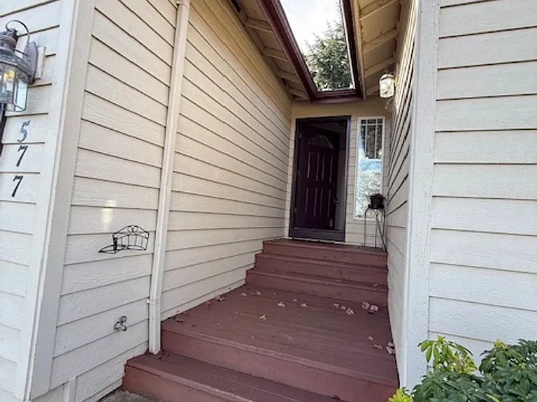 577 Sunwood Dr NW — Photo 4