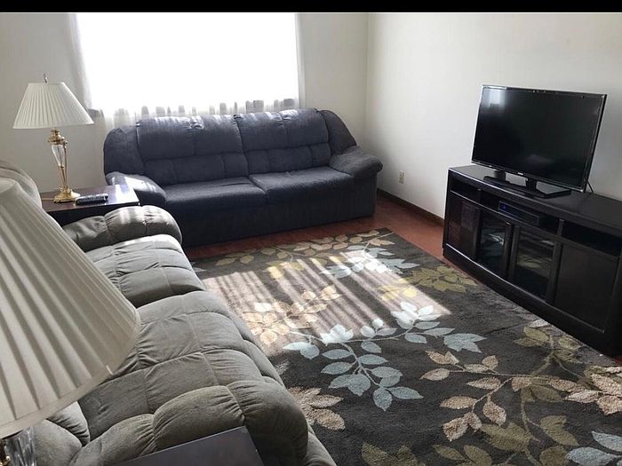 1st image of 901 Virginia St #2