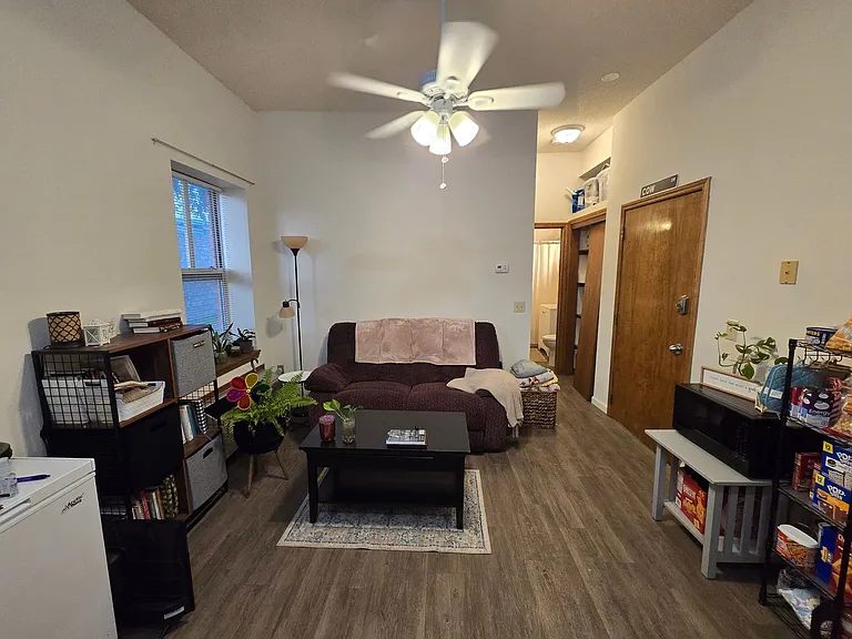 Swingle House Apartments — Photo 16