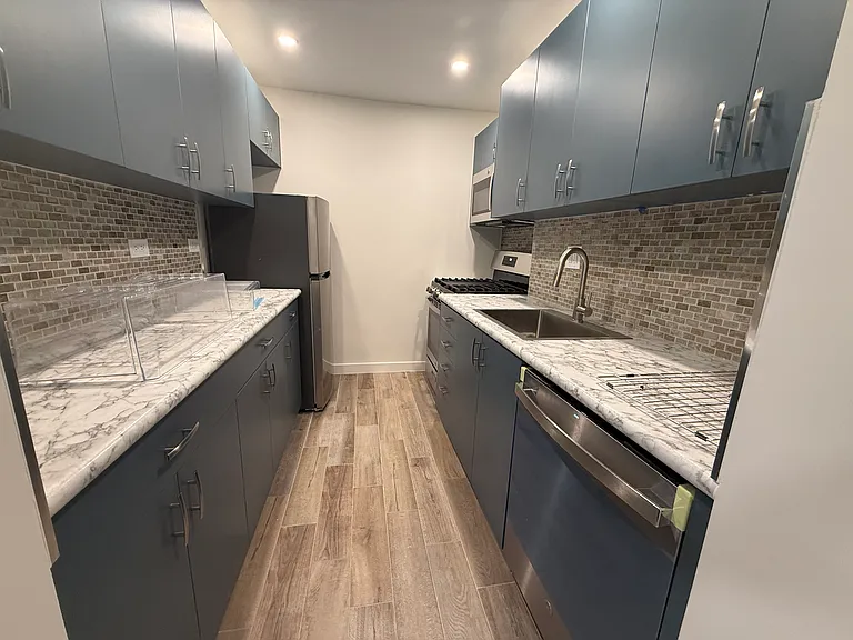 2800 Coyle St #4 — Photo 3