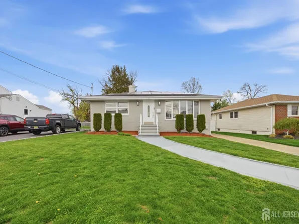 772 Harrell Ave, Woodbridge, NJ 07095