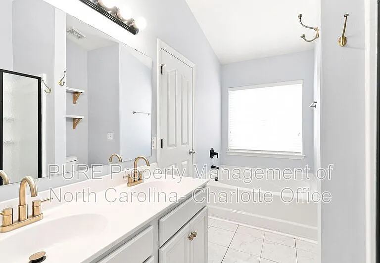 13385 Calloway Glen Dr — Photo 16