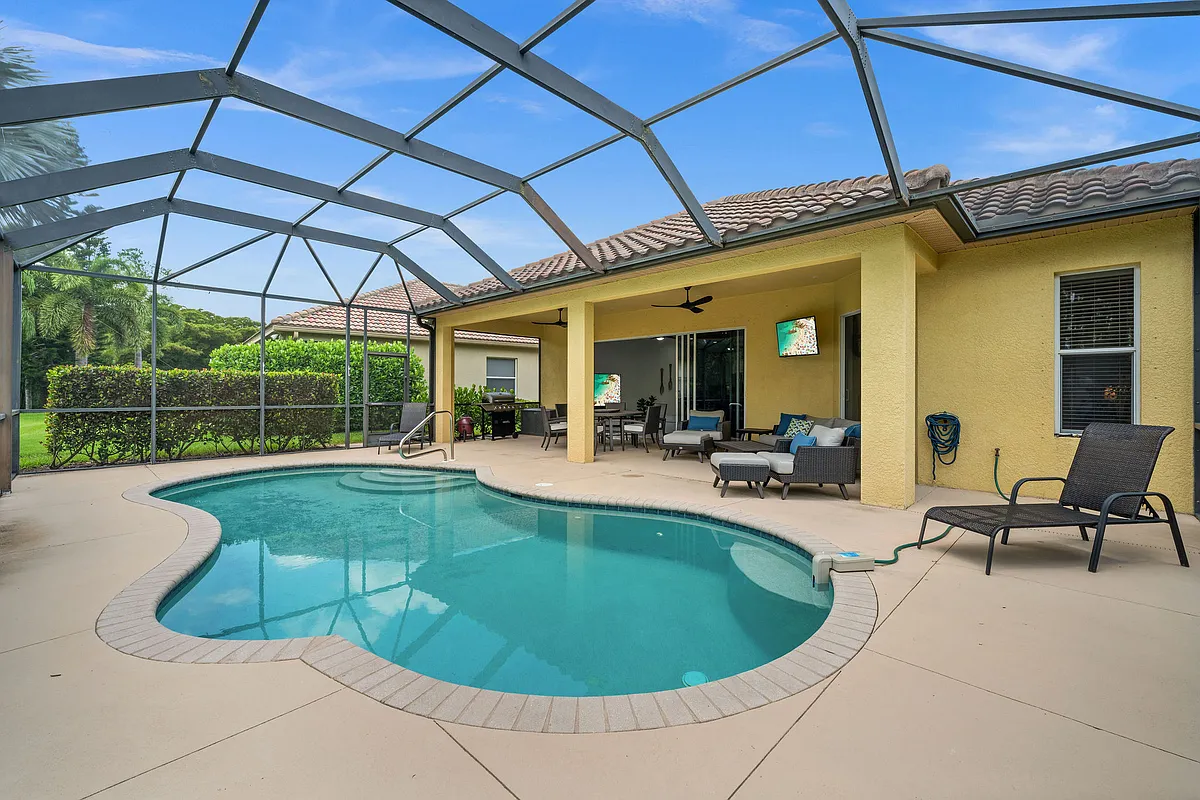 Building Photo - 13600 Troia Dr
