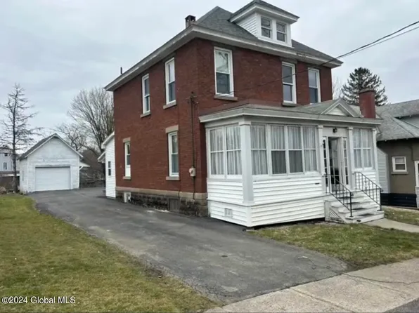 27 Matthew Street, Johnstown, NY 12095