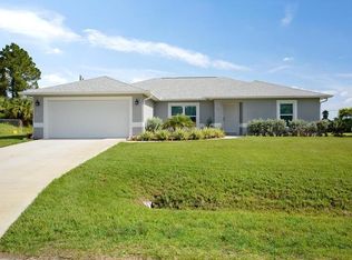 583 Oldenberg St SW, Palm Bay, FL 32908