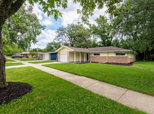 425 Lakewood Blvd, Park Forest, IL 60466
