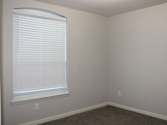 4th image of 134 Cottonwood Dr
