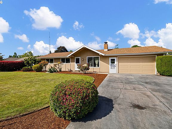 3rd image of 725 Heywood Ave