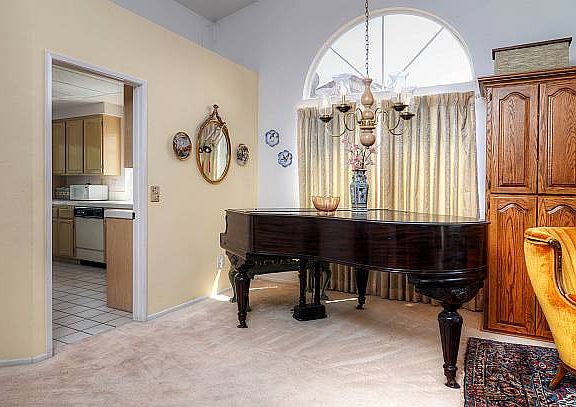 5th image of 27145 Waterford Dr