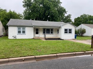 129 N Burns Ave, Valley Center, KS 67147
