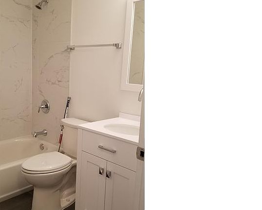 4th image of 823 McIntosh Ct #16203