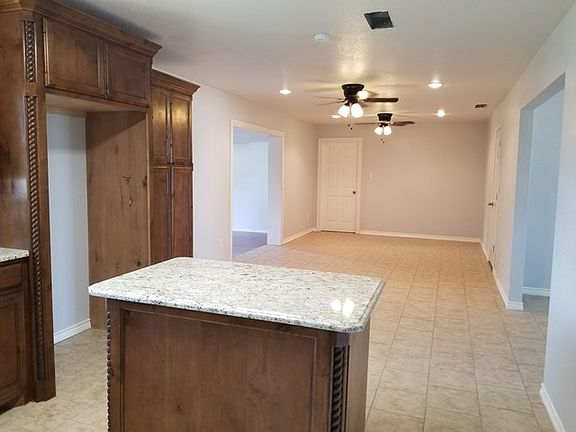 4th image of 1210 E 52nd St