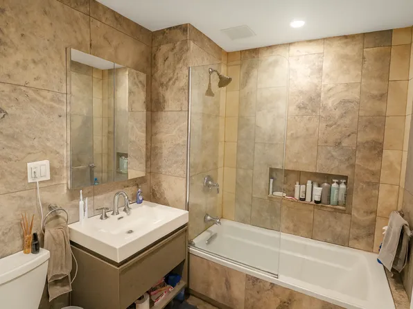 191 Huron Street image 7 of 11