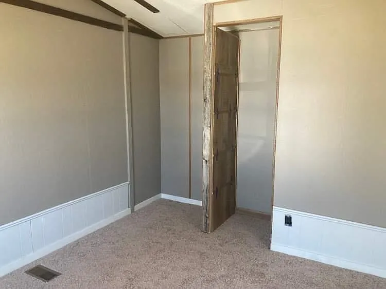 2 bed, $700 — Photo 3