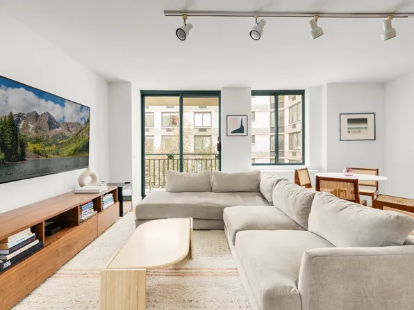 311 Greenwich Street image 2 of 6