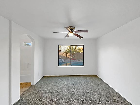 4th image of 1633 W La Salle St