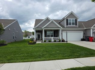 409 Halton Dr, Pataskala, OH 43062