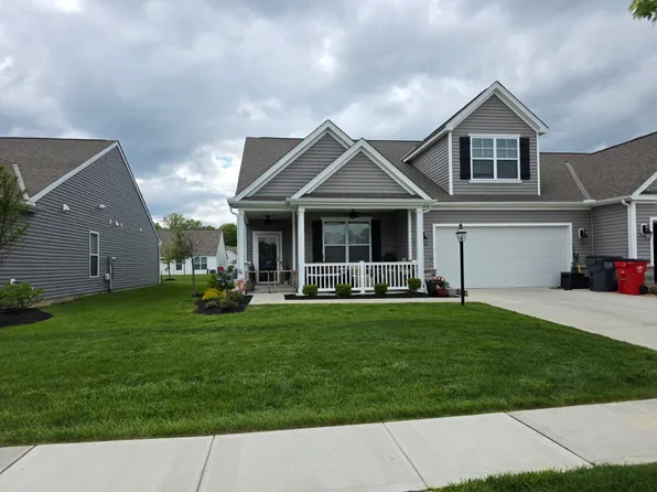 409 Halton Dr, Pataskala, OH 43062