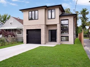 754 S Pacific Ave, Windsor, ON N8X 5A4