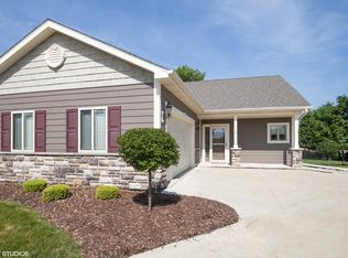 134 Walnut Ridge Dr #12, Union Grove, WI 53182