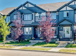 327 Desrochers Blvd SW, Edmonton, AB T6W 3J1