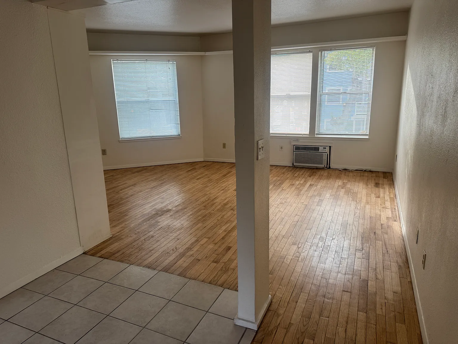 Studio, $1,100 — Photo 3