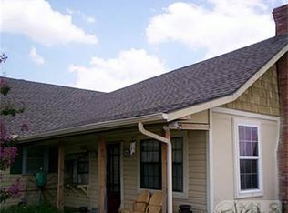 739 Old Church Rd, Waxahachie, TX 75165