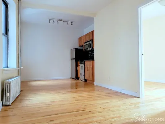 Rented by City Connections Realty | media 1