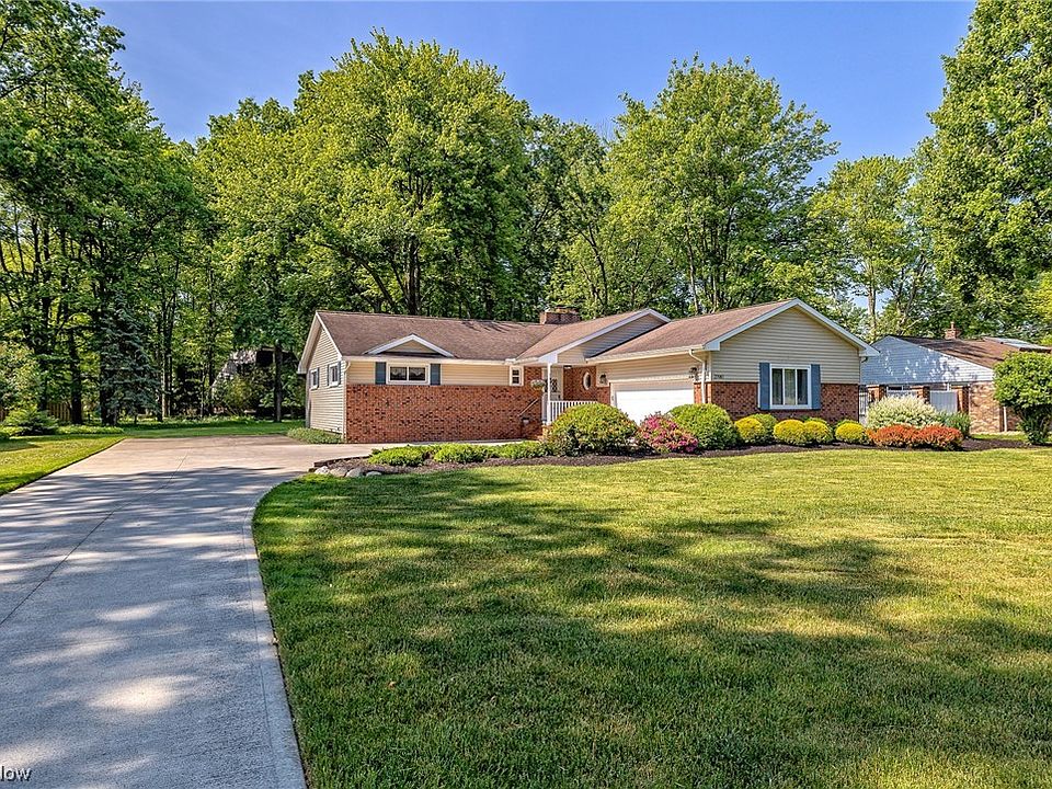 1st image of 27087 Hilliard Blvd