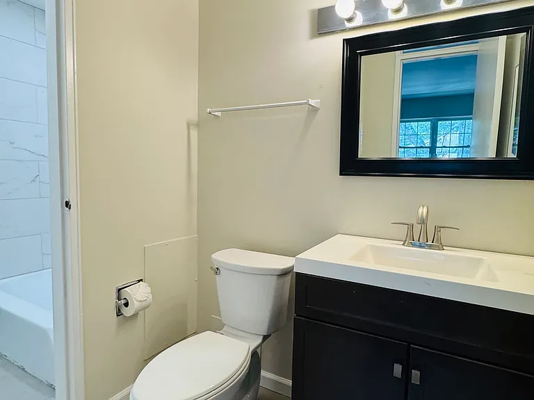 1070 New Haven Ave #72 — Photo 10