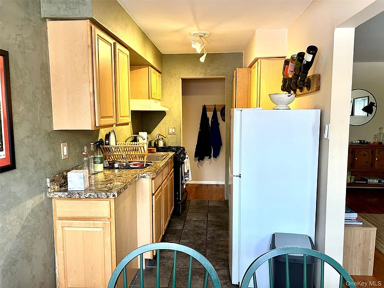 8 Colonial Rd #36 — Photo 2