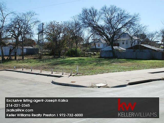 1st image of 942 E Jefferson Blvd