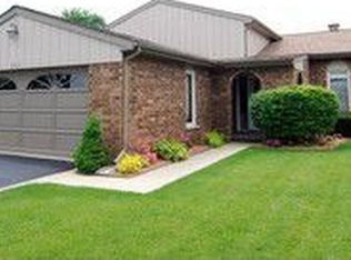 340 Anita St, Des Plaines, IL