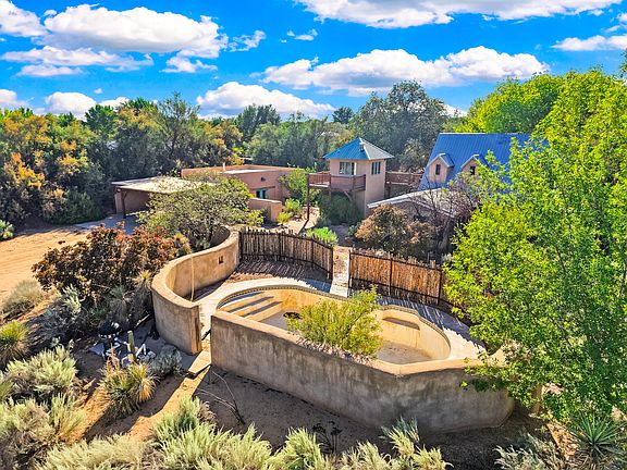 2nd image of 60 Desert Willow Rd