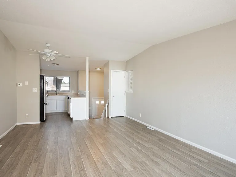 6252 Pontiac St — Photo 14