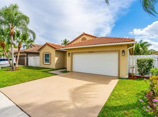 16550 NW 9th St, Pembroke Pines, FL 33028