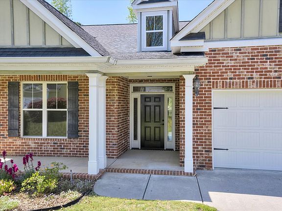 3rd image of 4124 Chastain Dr