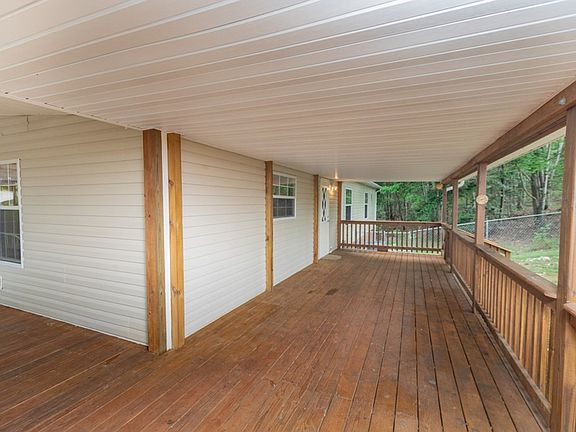 5th image of 1650 Great Creek Dr