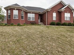 3802 Muirfield Dr, New Albany, IN 47150
