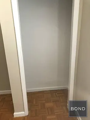 Rented by Bond New York | media 21