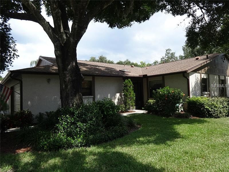 1st image of 510 Oak Hill Cir #9