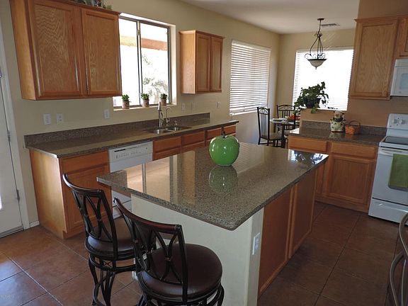 4th image of 3377 E Pinot Noir Ave