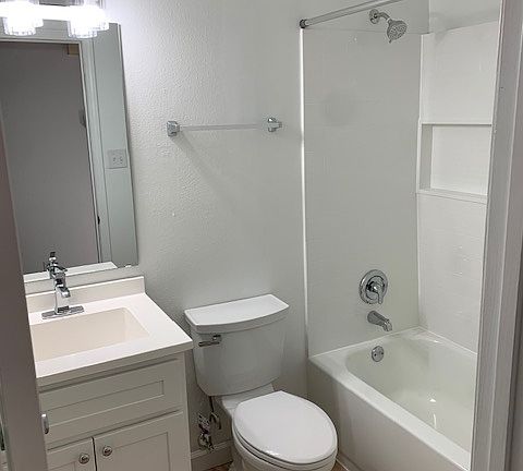 3rd image of 1120 Barrington Ln